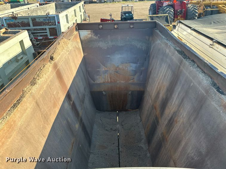 image for item EB2727 2012 Manac LBD42 bottom dump trailer