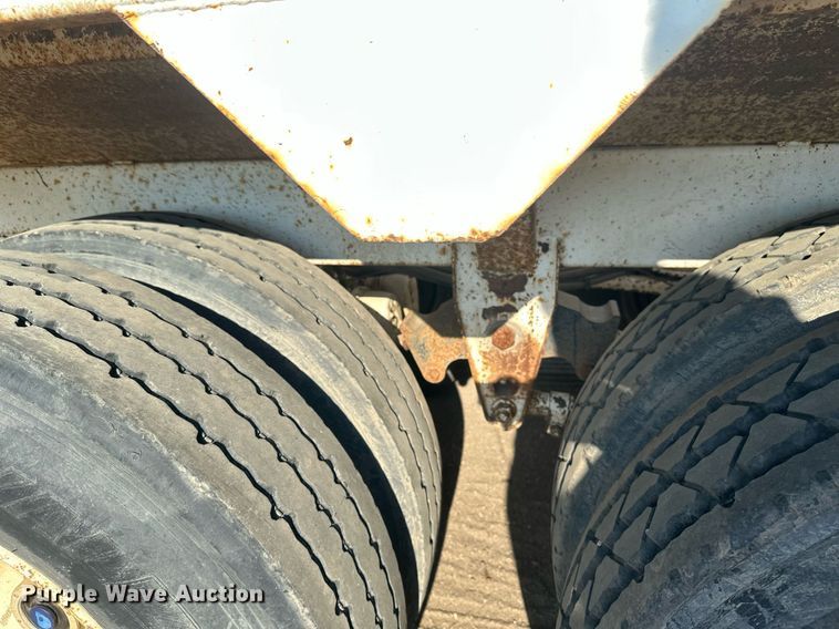 image for item EB2727 2012 Manac LBD42 bottom dump trailer