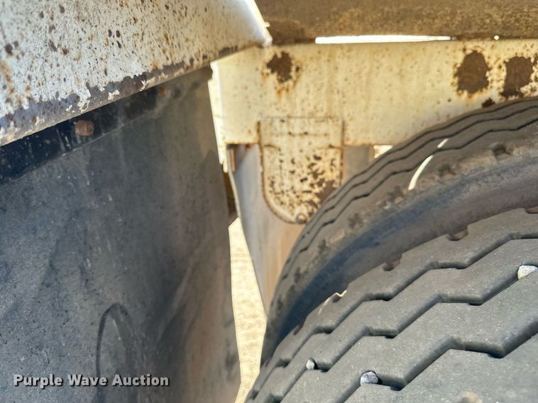 image for item EB2727 2012 Manac LBD42 bottom dump trailer