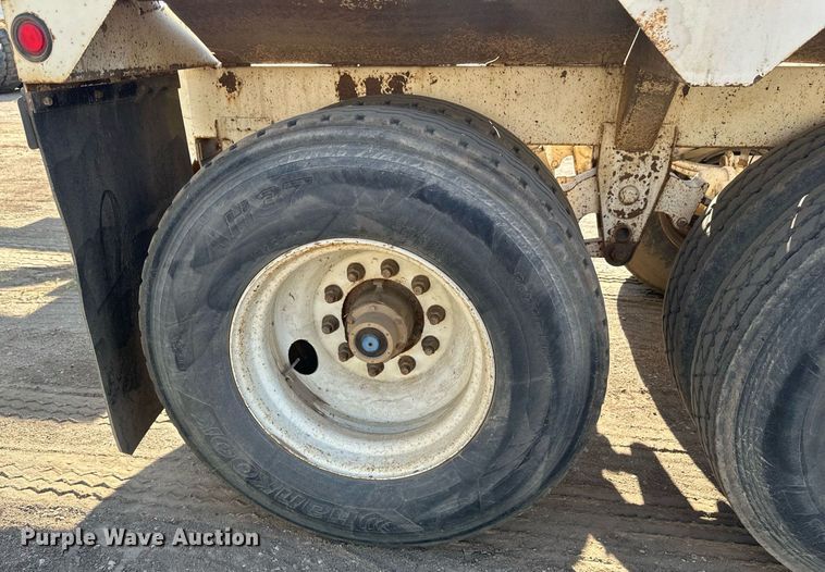 image for item EB2727 2012 Manac LBD42 bottom dump trailer