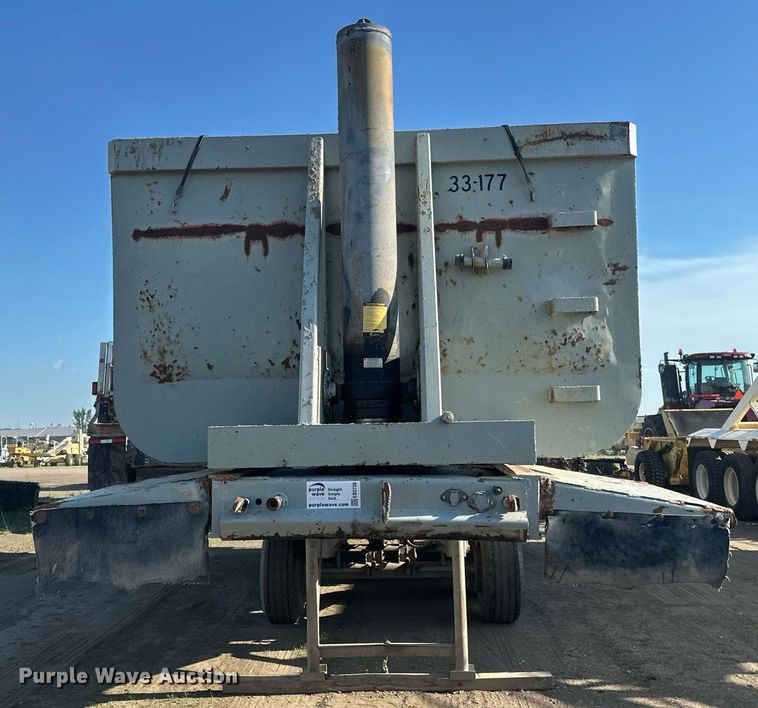 image for item EB2728 1988 CMC FTS25 end dump trailer