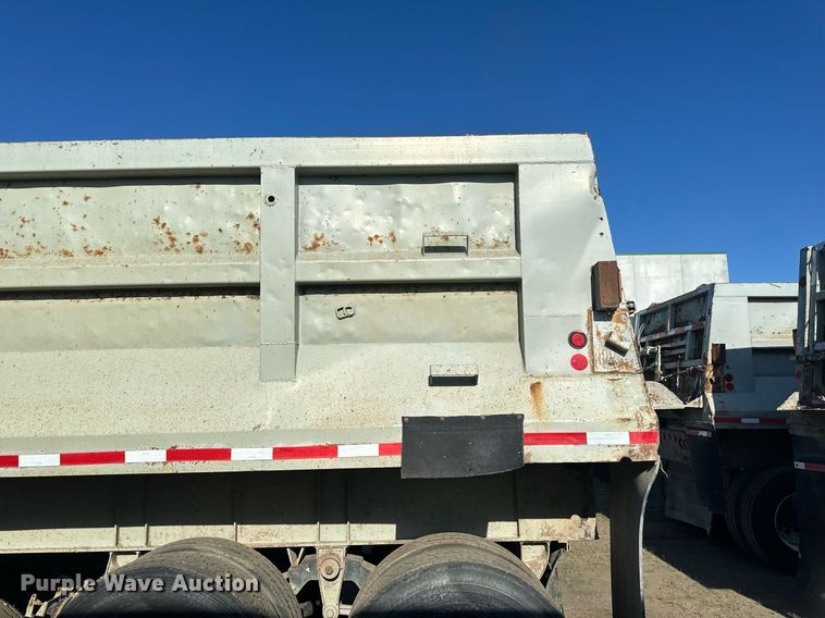 image for item EB2728 1988 CMC FTS25 end dump trailer