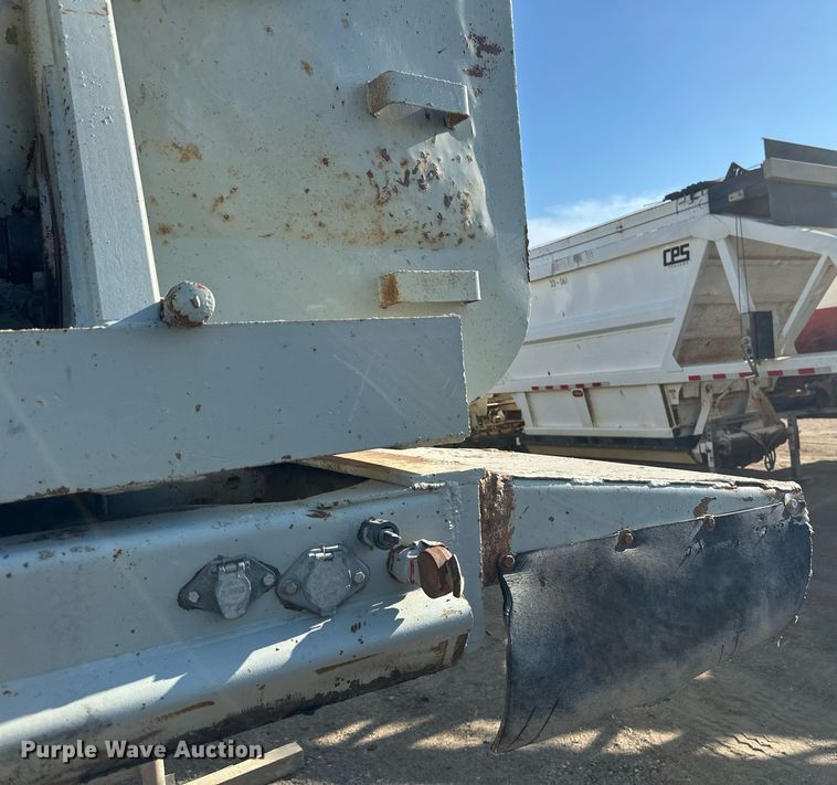 image for item EB2728 1988 CMC FTS25 end dump trailer