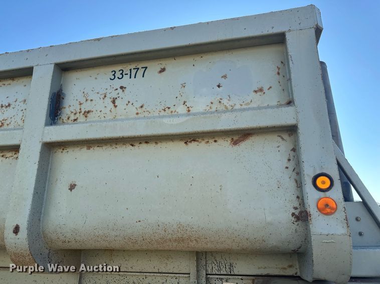 image for item EB2728 1988 CMC FTS25 end dump trailer