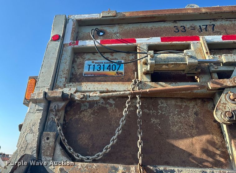 image for item EB2728 1988 CMC FTS25 end dump trailer