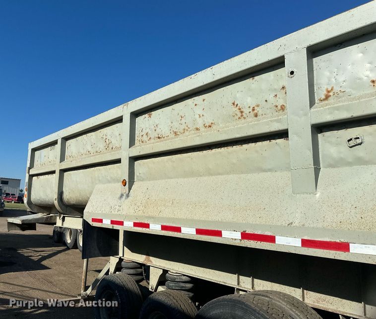 image for item EB2728 1988 CMC FTS25 end dump trailer