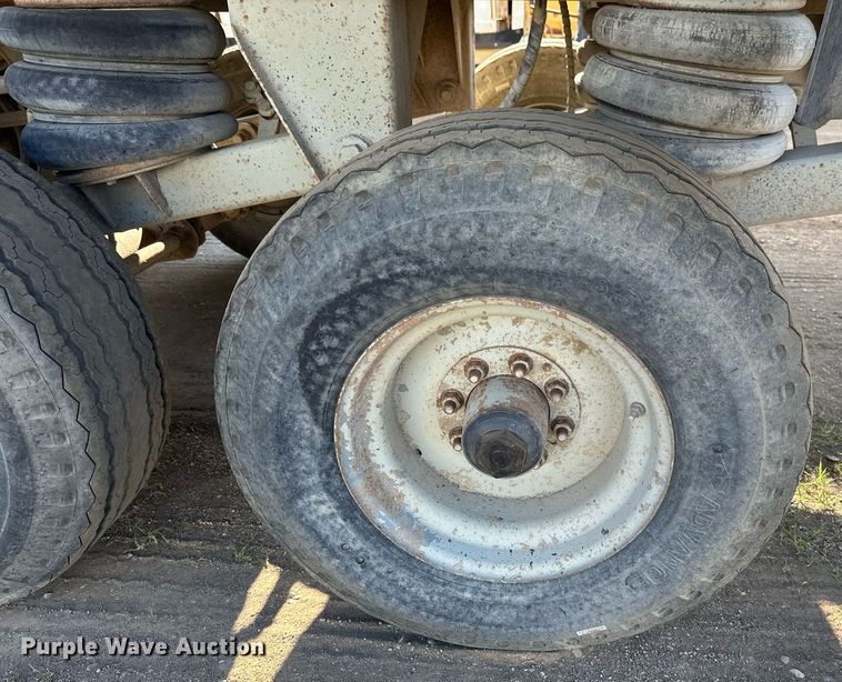 image for item EB2728 1988 CMC FTS25 end dump trailer