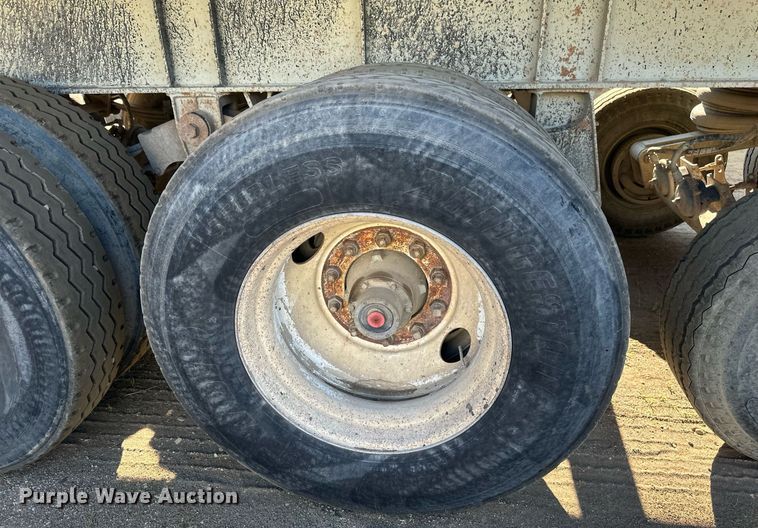 image for item EB2728 1988 CMC FTS25 end dump trailer