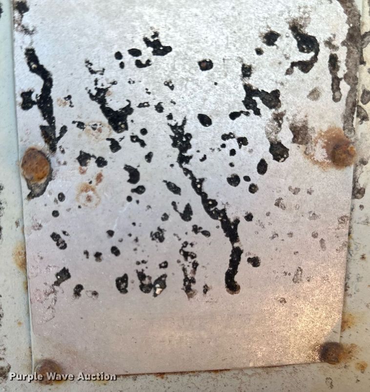 image for item EB2728 1988 CMC FTS25 end dump trailer