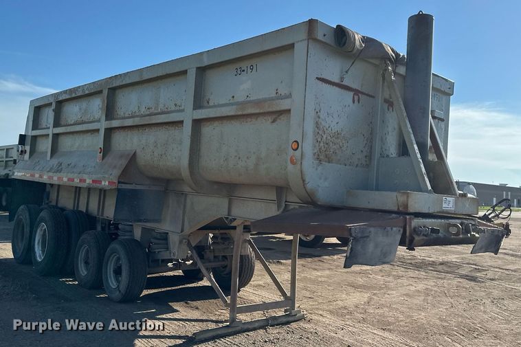 image for item EB2729 1988 CMC FTS25 end dump trailer