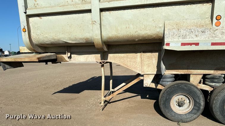 image for item EB2729 1988 CMC FTS25 end dump trailer