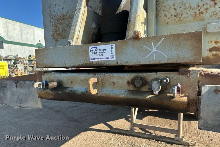 image for item EB2729 1988 CMC FTS25 end dump trailer