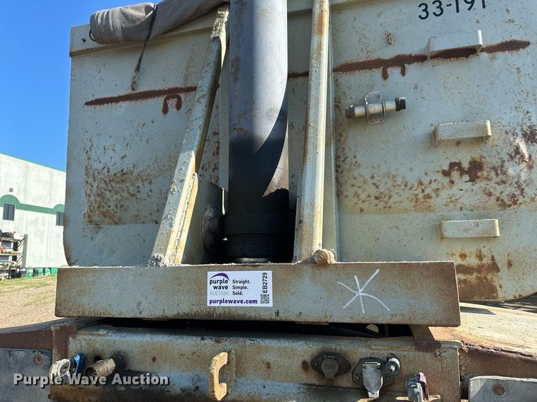 image for item EB2729 1988 CMC FTS25 end dump trailer