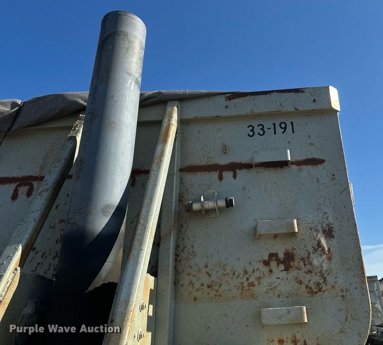 image for item EB2729 1988 CMC FTS25 end dump trailer