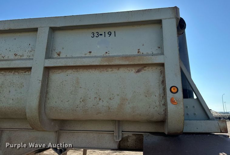 image for item EB2729 1988 CMC FTS25 end dump trailer