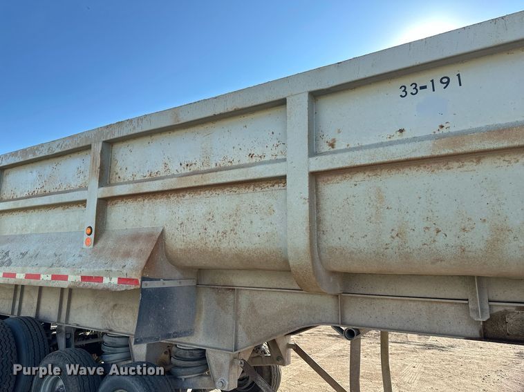 image for item EB2729 1988 CMC FTS25 end dump trailer