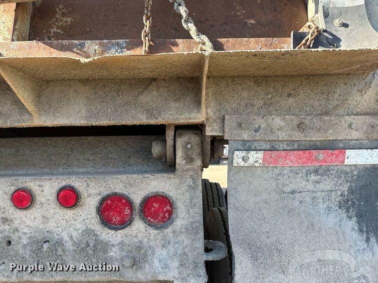 image for item EB2729 1988 CMC FTS25 end dump trailer