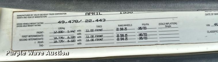 image for item EB2730 1999 Volvo VN semi truck