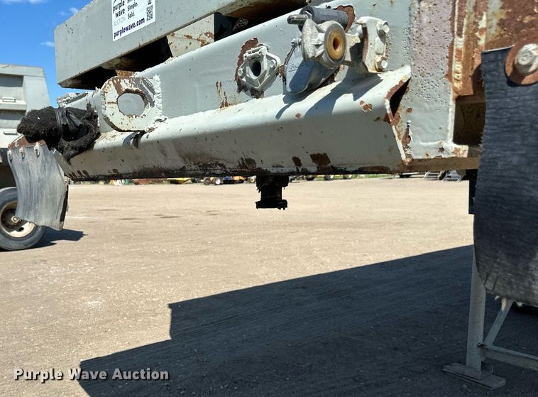 image for item EB2739 1988 CMC FTS25 end dump trailer