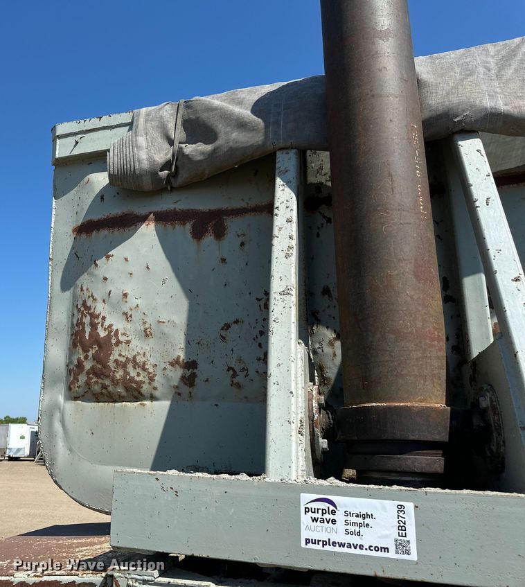 image for item EB2739 1988 CMC FTS25 end dump trailer