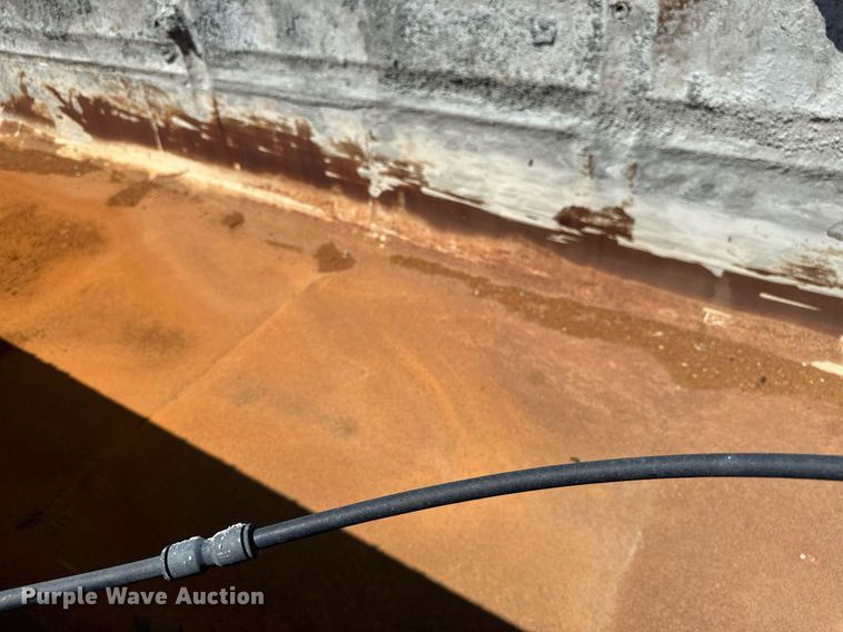 image for item EB2739 1988 CMC FTS25 end dump trailer