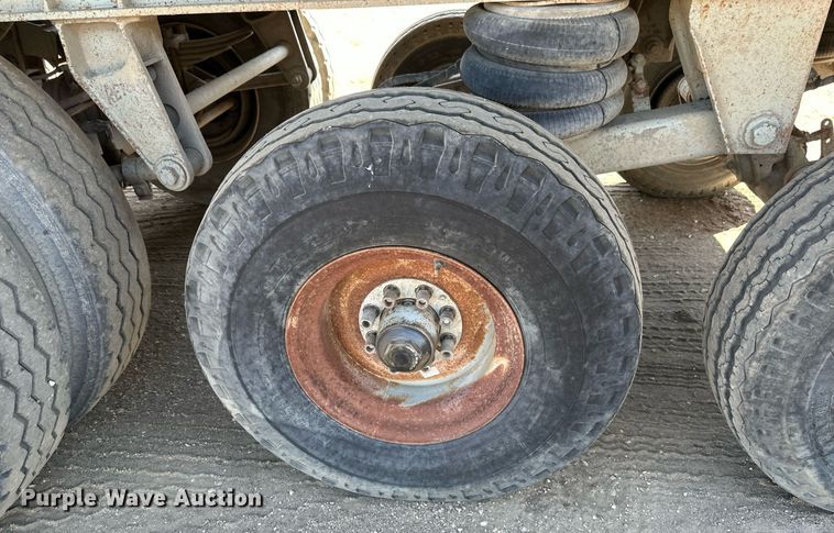 image for item EB2739 1988 CMC FTS25 end dump trailer