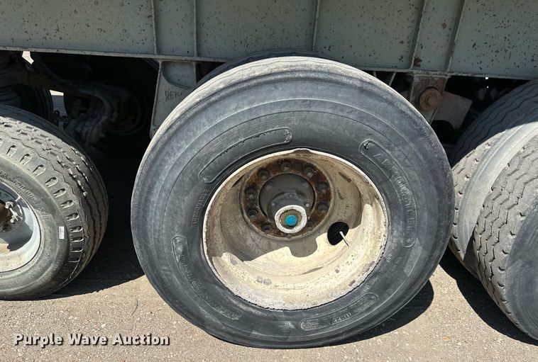 image for item EB2739 1988 CMC FTS25 end dump trailer