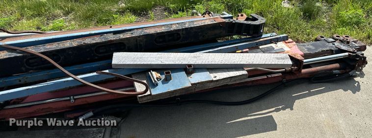 image for item EB2751 1999 Sterling A-Line crane truck