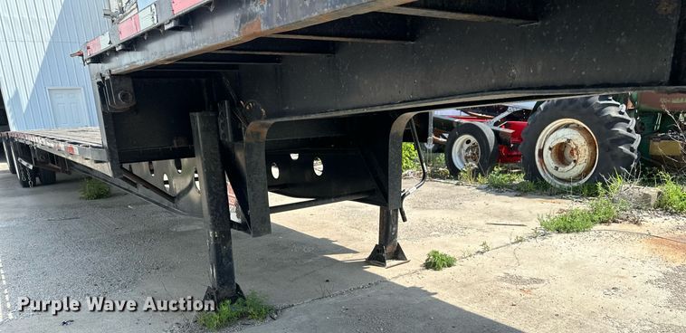 image for item EB2761 2012 Doonan 532DBEIECDKH drop deck equipment trailer