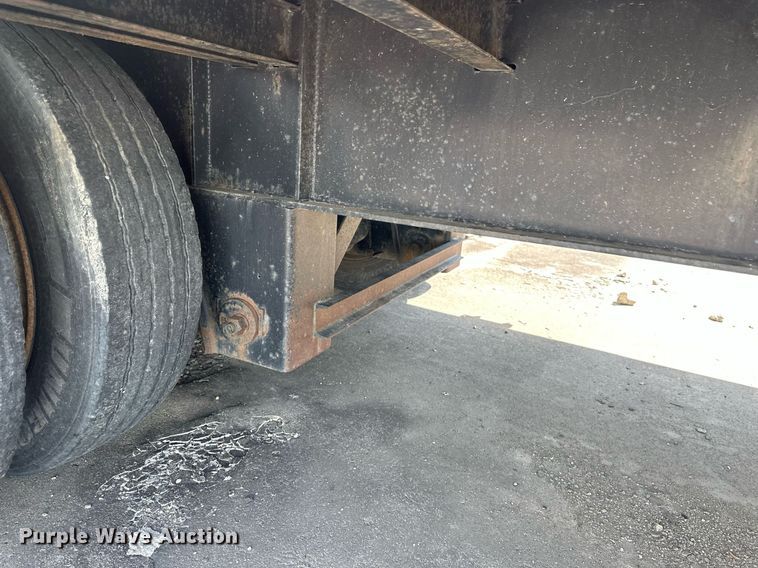 image for item EB2761 2012 Doonan 532DBEIECDKH drop deck equipment trailer