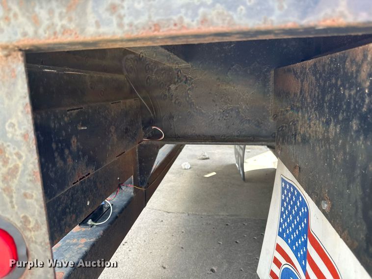 image for item EB2761 2012 Doonan 532DBEIECDKH drop deck equipment trailer