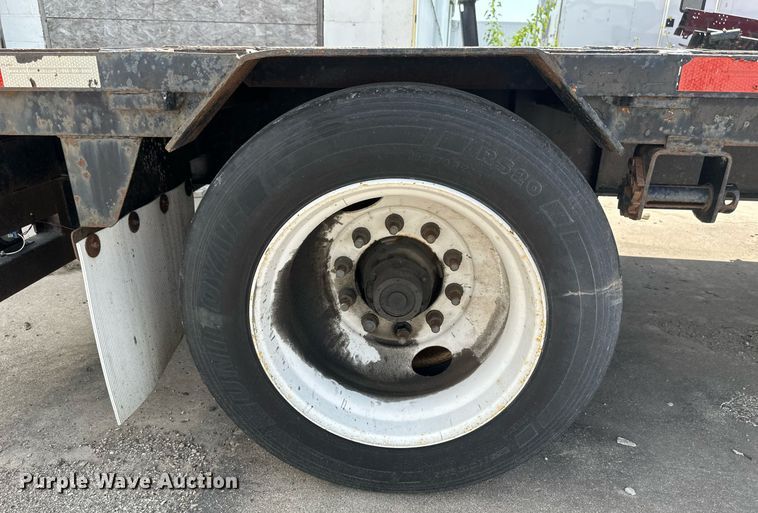 image for item EB2761 2012 Doonan 532DBEIECDKH drop deck equipment trailer