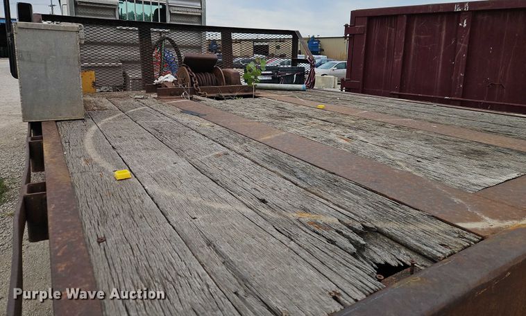 image for item EB8088 1997 Ledwell HT49102HT drop deck hydraulic tail equipment trailer