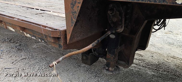 image for item EB8088 1997 Ledwell HT49102HT drop deck hydraulic tail equipment trailer
