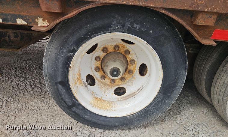 image for item EB8088 1997 Ledwell HT49102HT drop deck hydraulic tail equipment trailer