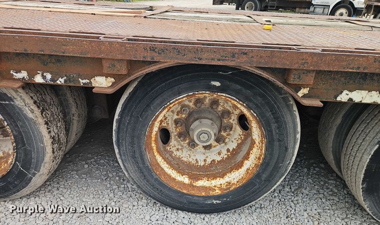 image for item EB8088 1997 Ledwell HT49102HT drop deck hydraulic tail equipment trailer