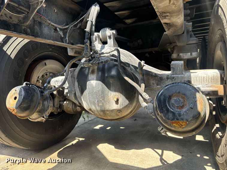 image for item EC3602 1997 Peterbilt 357 flatbed truck