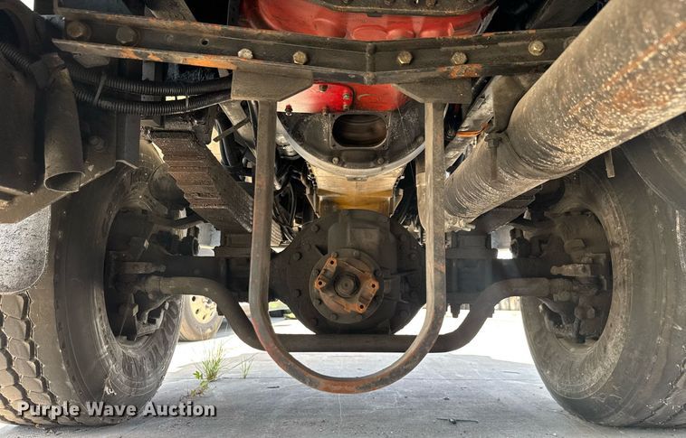 image for item EC3602 1997 Peterbilt 357 flatbed truck