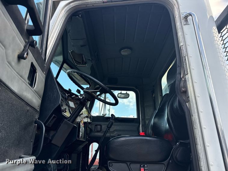 image for item EC3602 1997 Peterbilt 357 flatbed truck