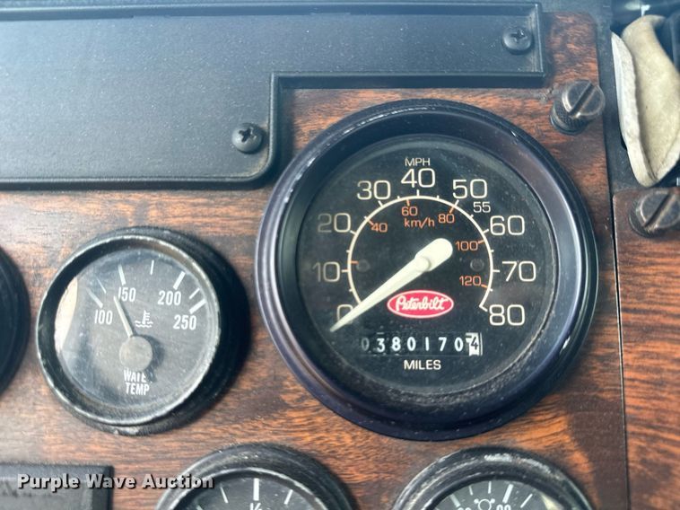 image for item EC3602 1997 Peterbilt 357 flatbed truck