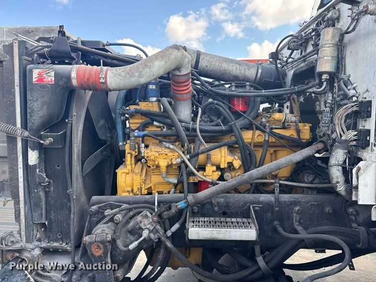 image for item EC3602 1997 Peterbilt 357 flatbed truck