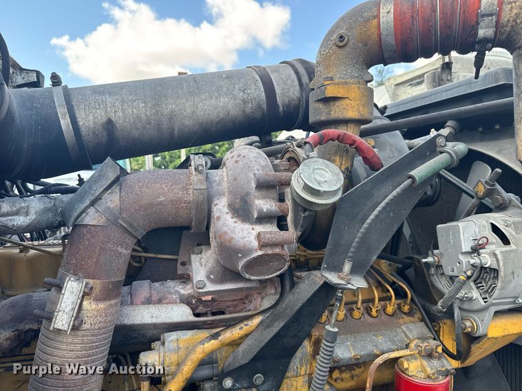 image for item EC3602 1997 Peterbilt 357 flatbed truck