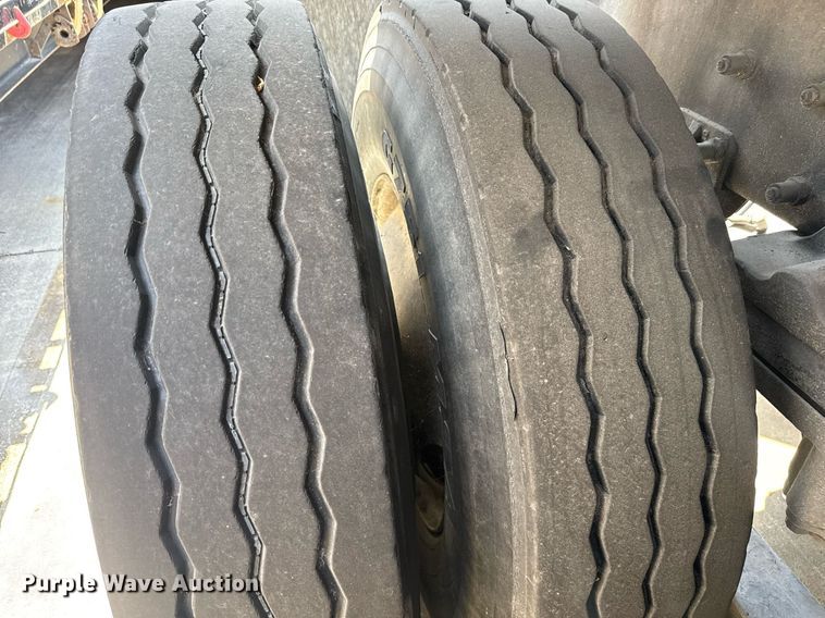 image for item EC3602 1997 Peterbilt 357 flatbed truck