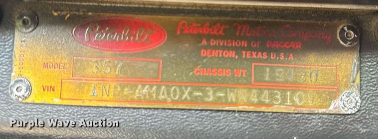 image for item EC3602 1997 Peterbilt 357 flatbed truck