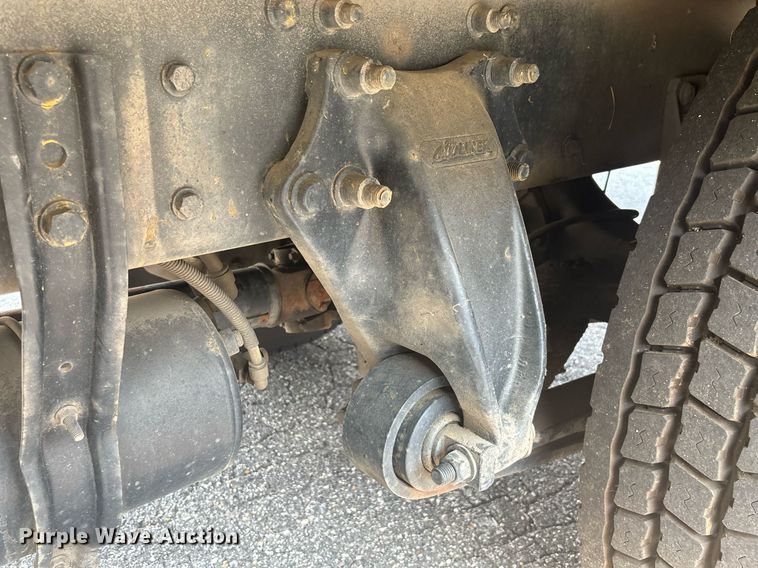 image for item EC3736 2012 Freightliner M2 box truck