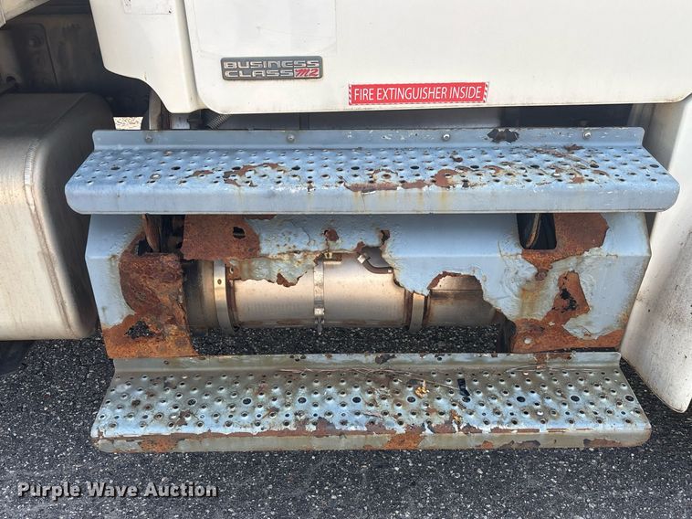 image for item EC3736 2012 Freightliner M2 box truck