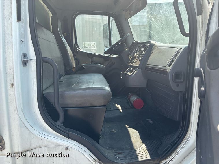 image for item EC3736 2012 Freightliner M2 box truck