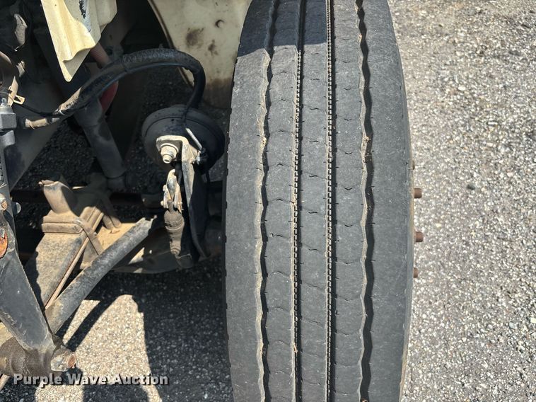 image for item EC3736 2012 Freightliner M2 box truck