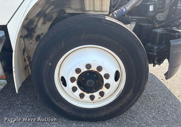 image for item EC3736 2012 Freightliner M2 box truck