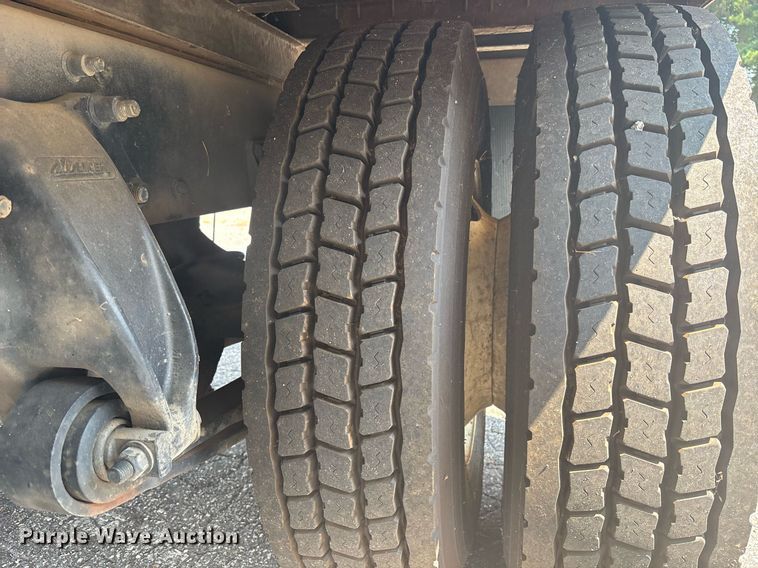 image for item EC3736 2012 Freightliner M2 box truck